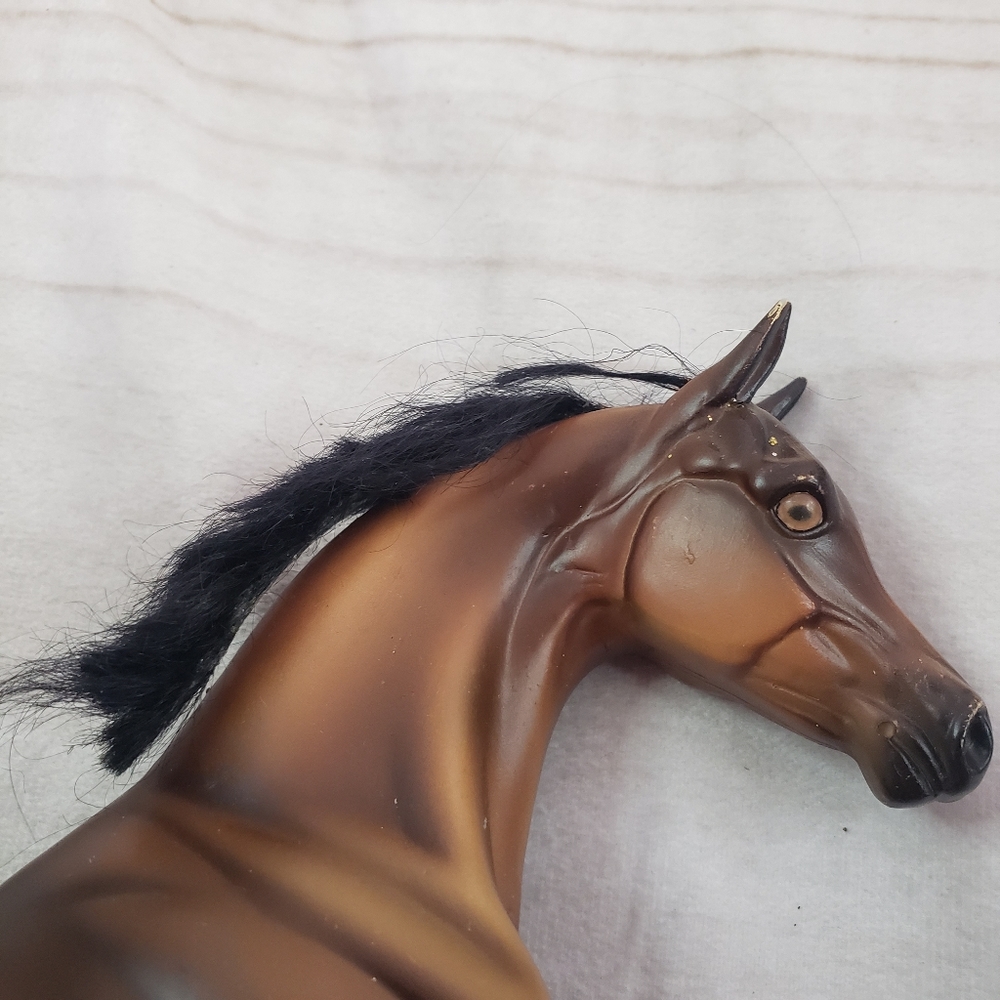 ๐SOLD๐Breyer Brown Quarter Horse Black Hair 7.5 x 6.5 Inch Cut Hair Paint Wear - Picture 5 of 10